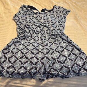 Comfortable Navy romper from stitch fix